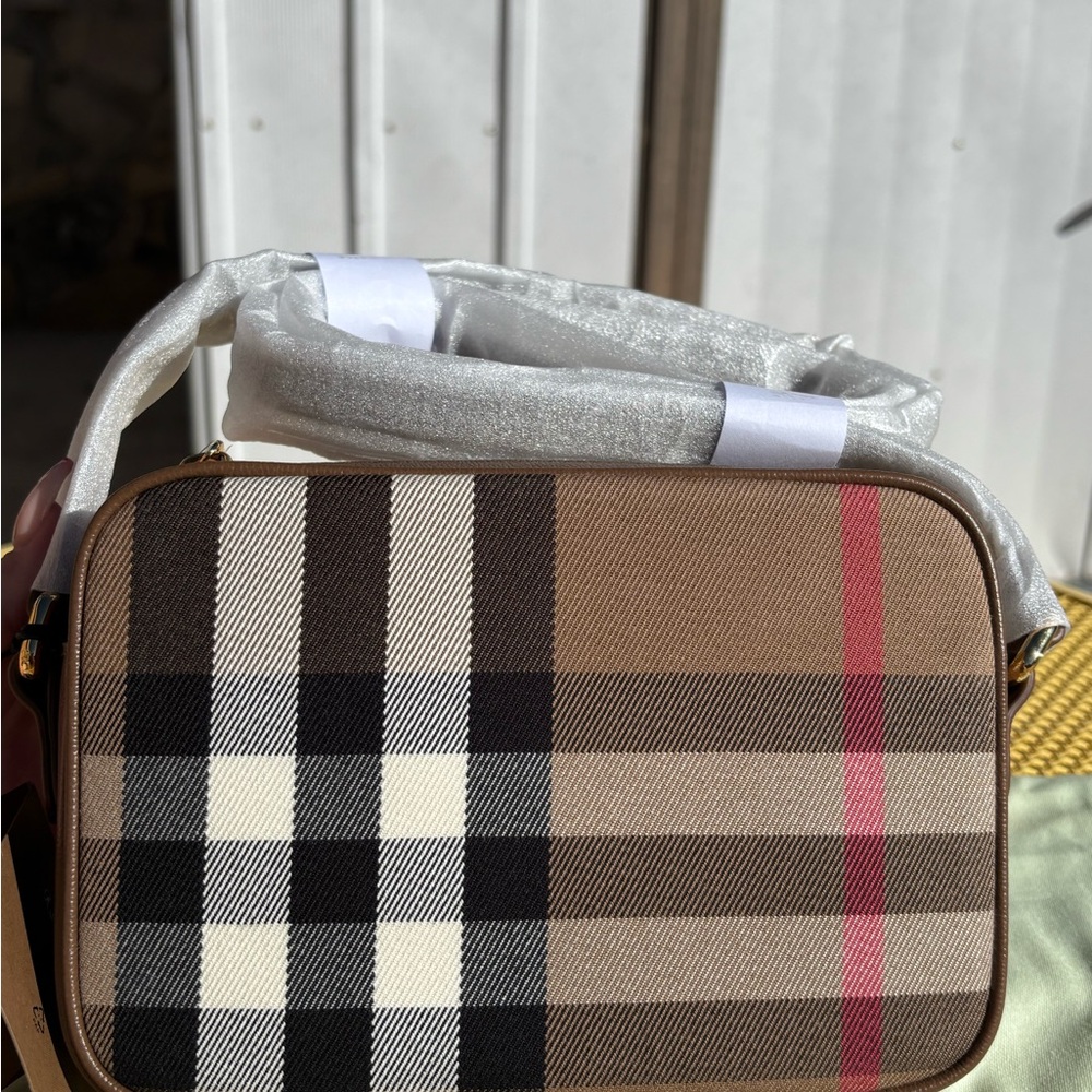 NWT Burberry Camera Crossbody - Picture 8 of 13